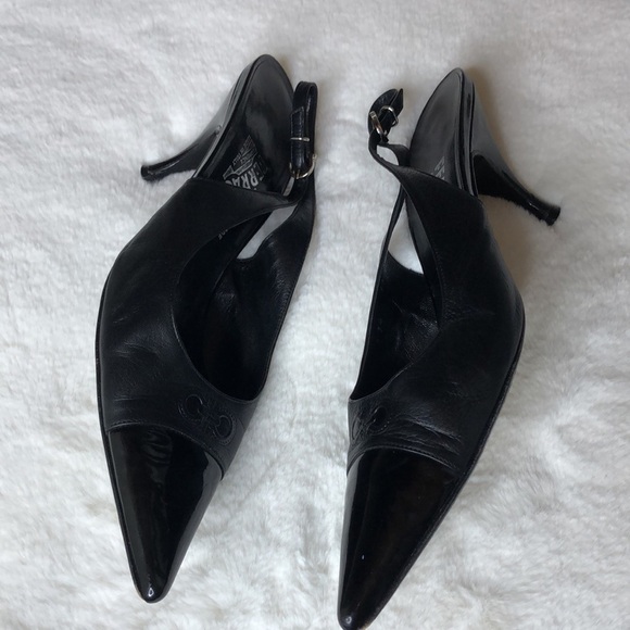 SALVATORE FERRAGAMO Black Leather Contrast Toe Pointed Slingback Heels Size 9.5 - Picture 6 of 13